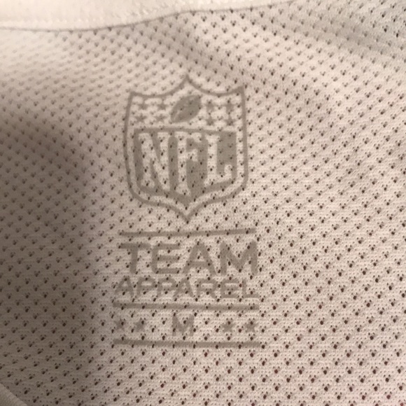 Nwt New England Patriots old school logo white T-shirt Size medium - Picture 6 of 6